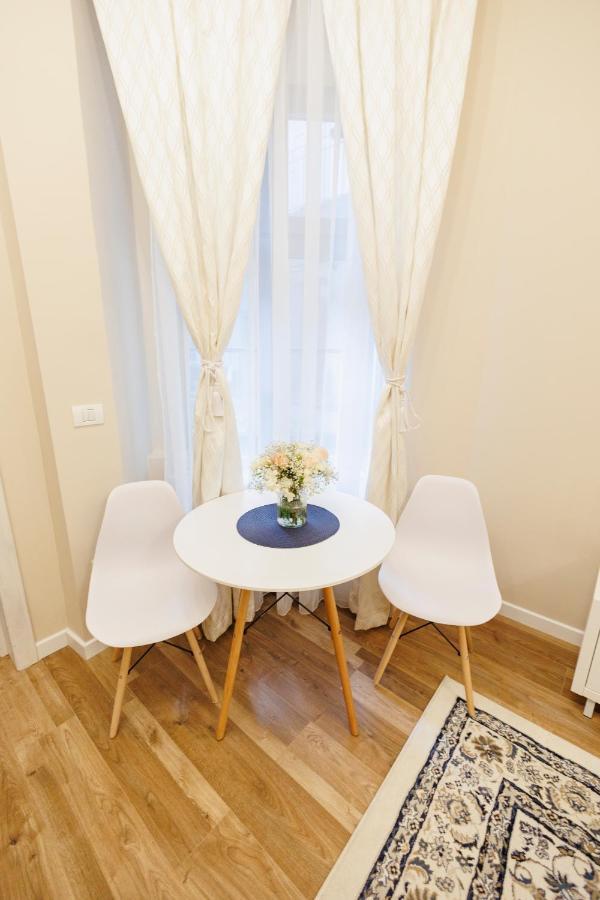 Jolie Flat In The Heart Of The City Timişoara Exterior foto